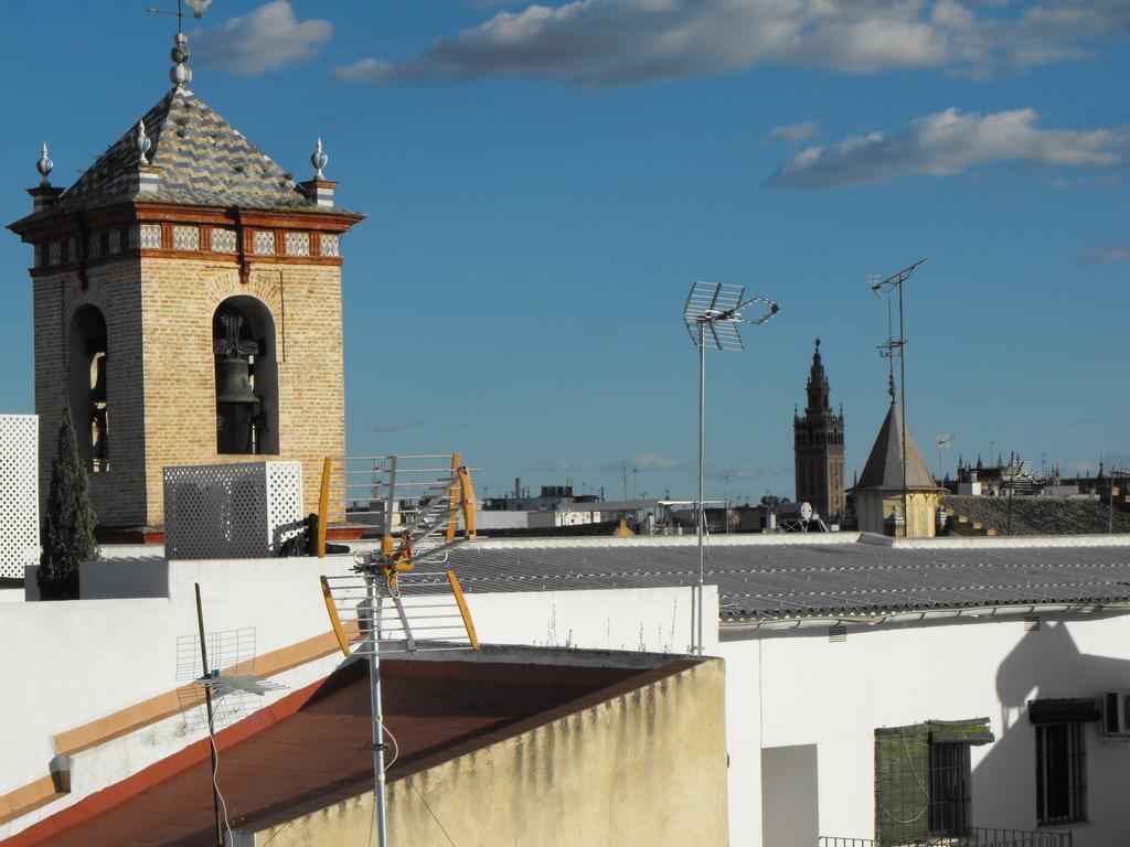Karmapartment Sevilla Buitenkant foto
