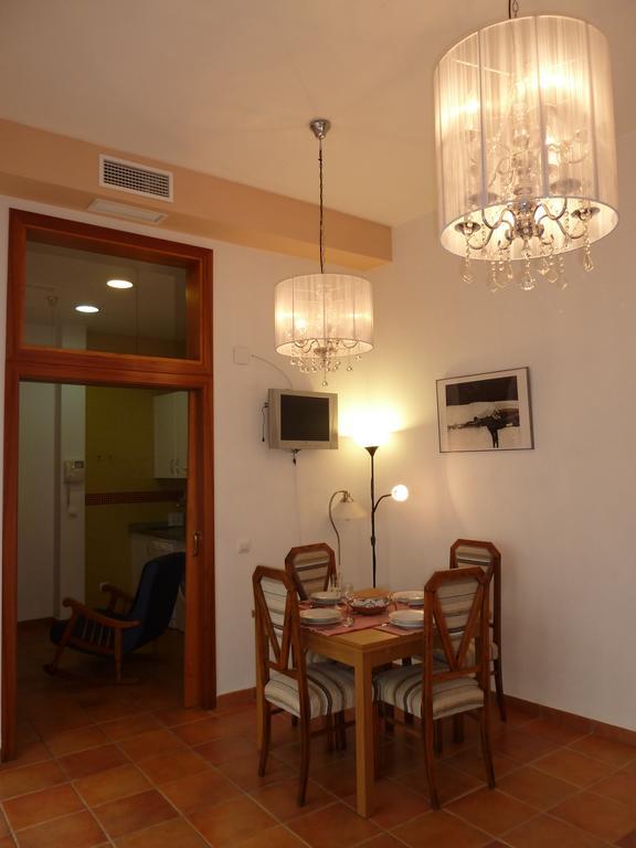 Karmapartment Sevilla Buitenkant foto