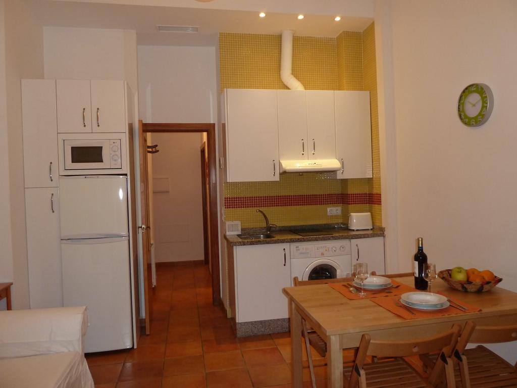 Karmapartment Sevilla Buitenkant foto